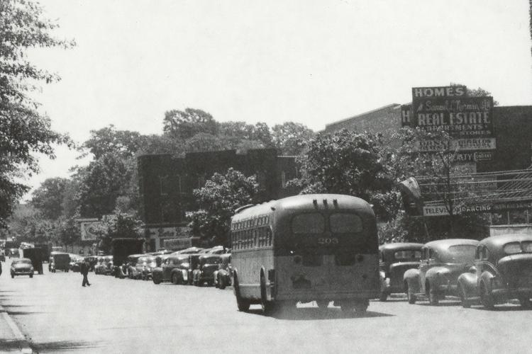 Manhattan & Queens (Green Line) #203 heading southbound on Queens Boulevard, c. 1946.