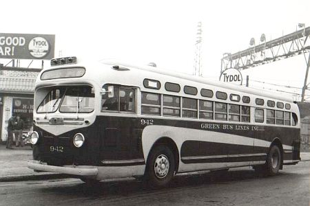 Green Bus -dark green (1952).