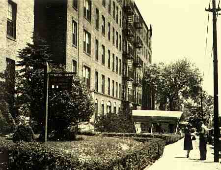 The Kew Gables Apartments on Metropolitan Avenue between Brevoort Street and Lefferts Boulevard, Kew Gardens, NY, 1940.